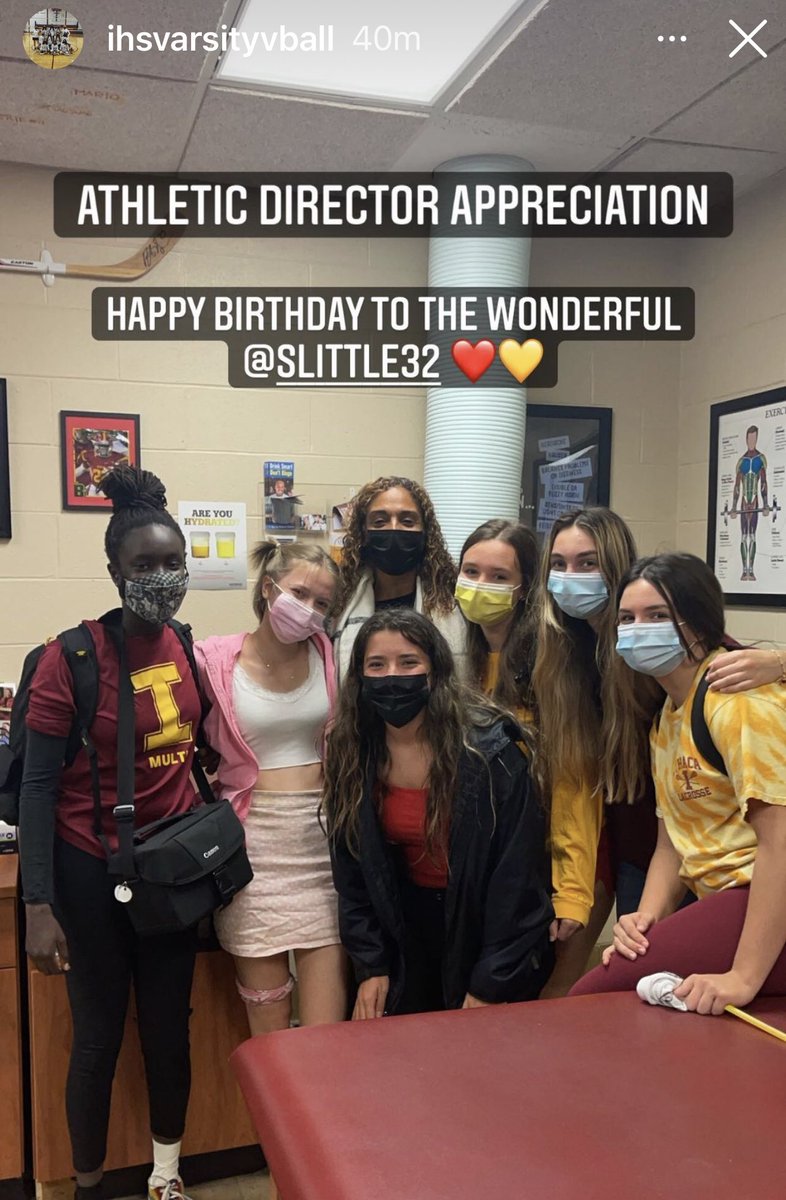 CoachValletta's tweet photo. Look who got some birthday love today from our scholar-athletes! Happy birthday @AthleticsICSD!🎁🎈🎂 https://t.co/dILBPYDwP9