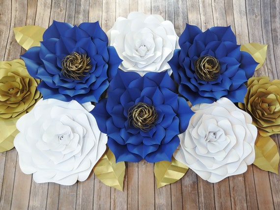 IvaCrafts's tweet photo. Paper Flowers Set of 8 in Navy Blue and Gold, https://t.co/QULCbGp2ZJ #partysupplies #partydecor #navybluedecor #weddingflowerwall @etsymktgtool https://t.co/Bc4NpOkJ0q