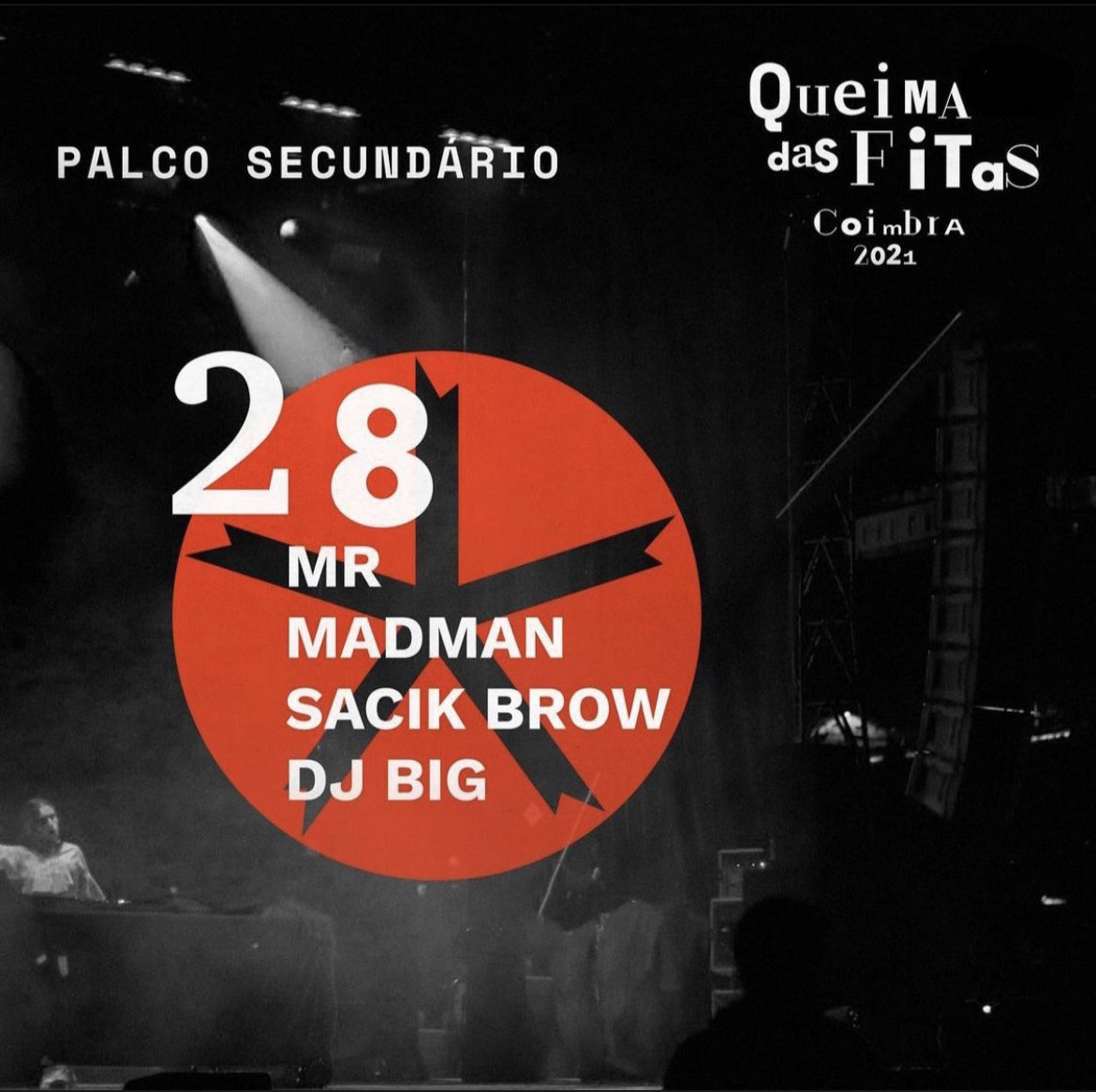 demadaman's tweet photo. quinta-feira (28/10) na queima das fitas de Coimbra! 
já sabem qual é a batida 🍾 https://t.co/xMsvhStplJ