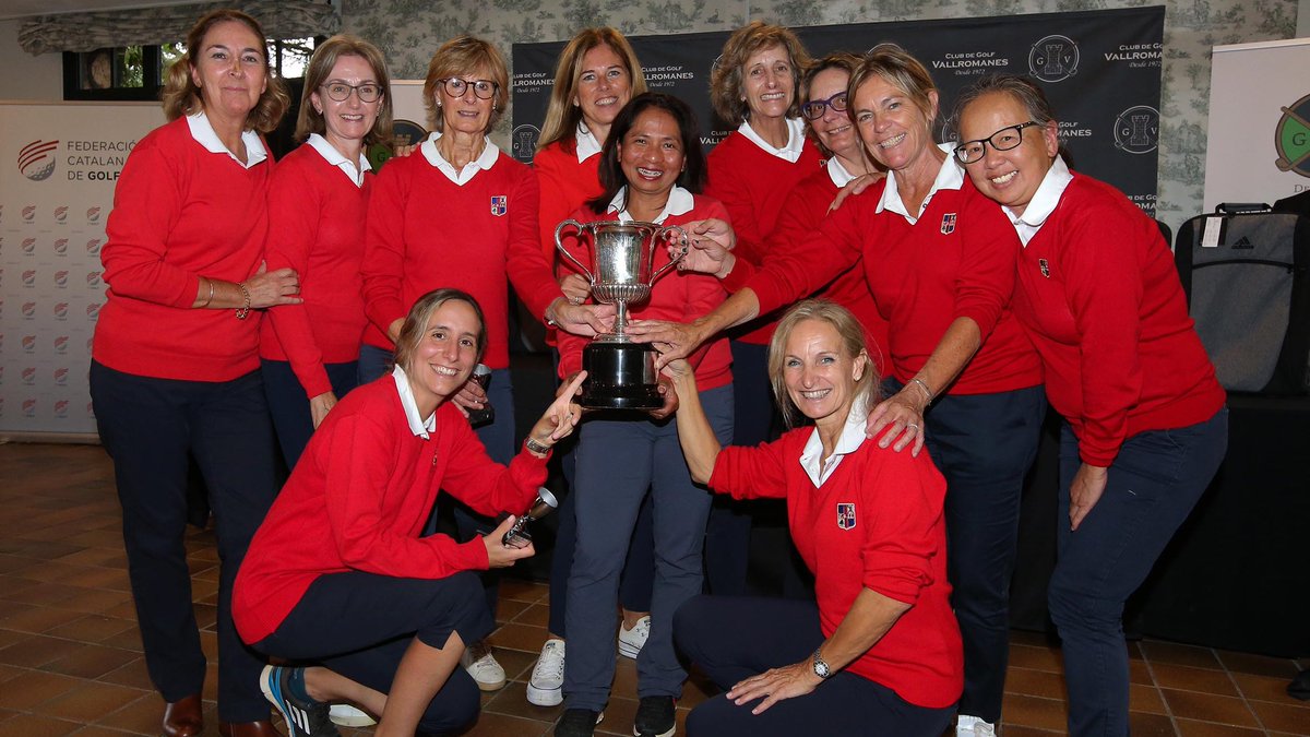 fcatgolf's tweet photo. Moltes felicitats a l'equip de @golfllavaneras, nou campió de l'Interclubs Femení de Catalunya 2021 de la @fcatgolf, després de completar-se la 6a prova a @GolfVallromanes!! 😀👏🏌️‍♀️🏆⛳️
Foto: Jorge Andreu 📸
La història, aqui 👉 https://t.co/tFl12yTxhq https://t.co/jb3syUeoDl