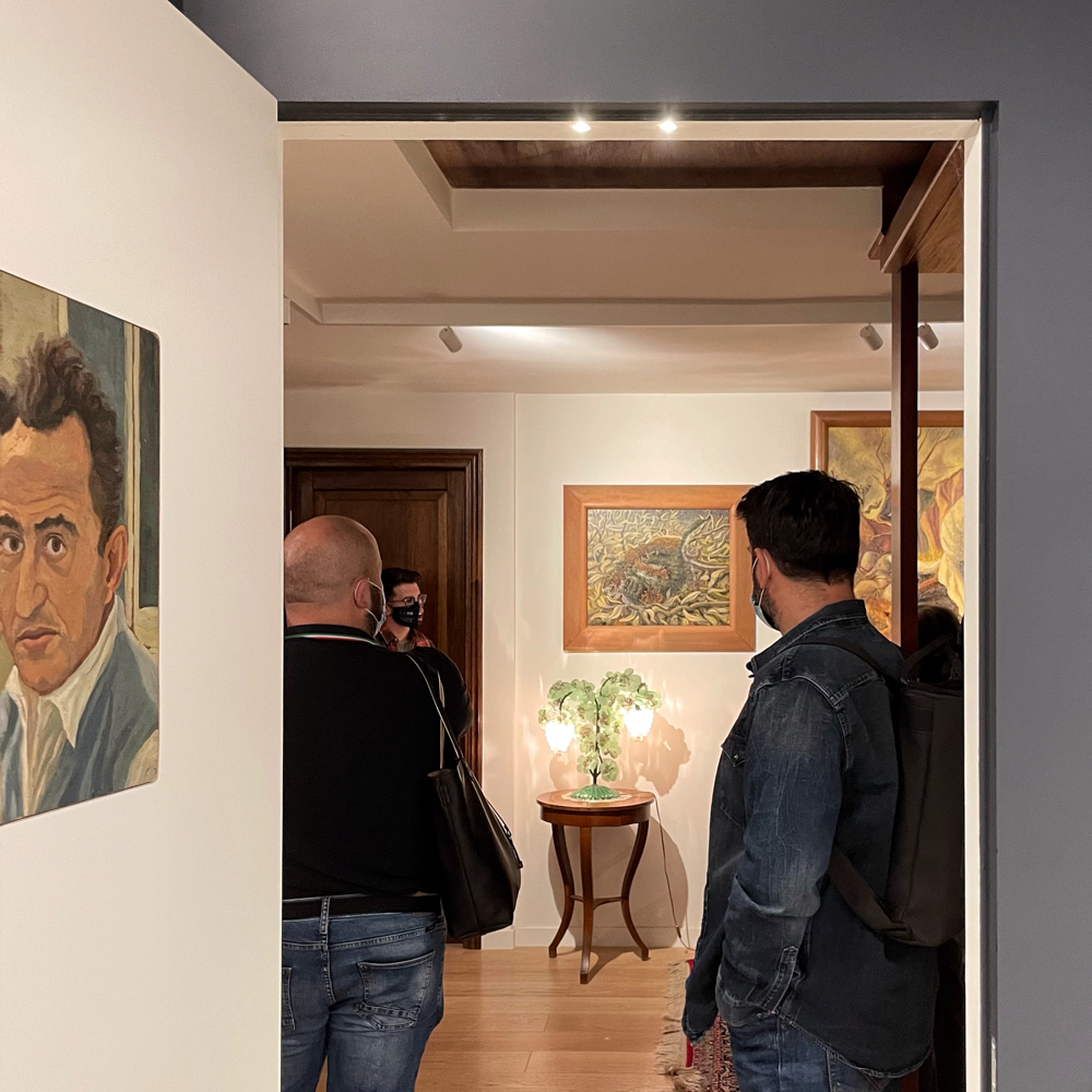COVILIARTE's tweet photo. => #CasaMuseoCOVILI | #PavulloNelFrignano, 21/10/2021

#Vis #Mecof #Pink incontrano #GinoCOVILI...

La #CasaMuseo #COVILI non è solo un'esposizione di opere d'arte, ma un'esperienza indimenticabile in cui si vivono emozioni e si respira un'atmosfera unica.

Tks: #TeamVIS

#Arte https://t.co/9rXD5W85VR