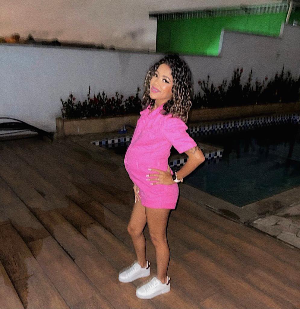 NoronhaVivianne's tweet photo. A foto tremida que é o charme! rsss https://t.co/qQnARr872c