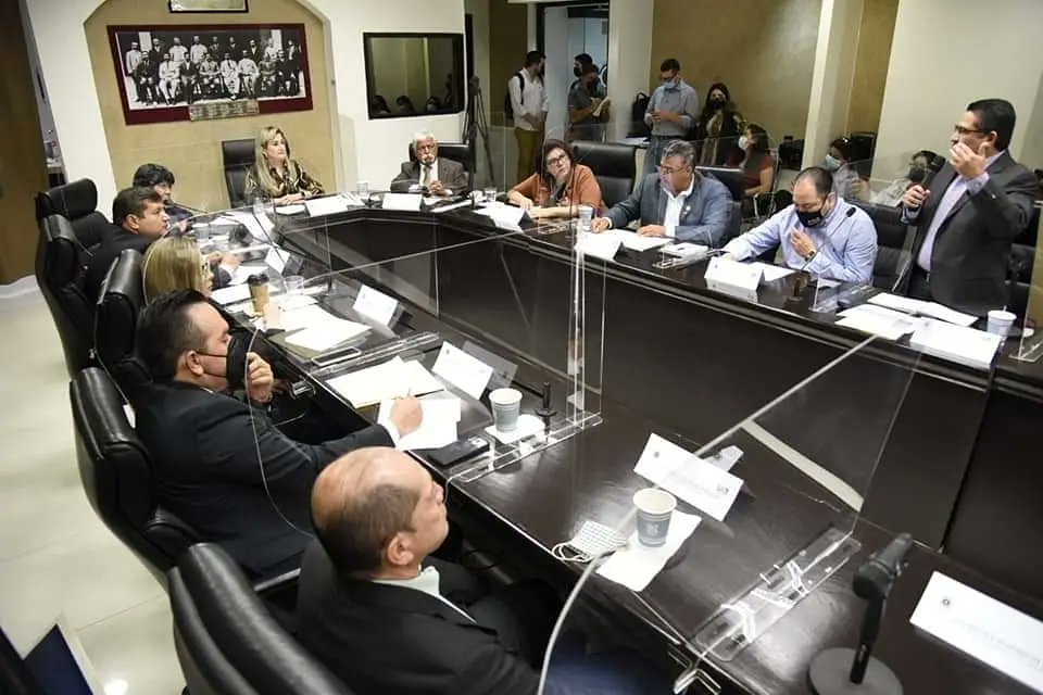 Este día integramos la Comisión de Vivienda en el H. Congreso del Estado de #Sonora. Estoy comprometido en impulsar leyes e iniciativas que beneficien a la calidad de vida y vivienda para los Sonorenses.

#DiputadosSonora #MenosRolloMasAccion #TuDiputado