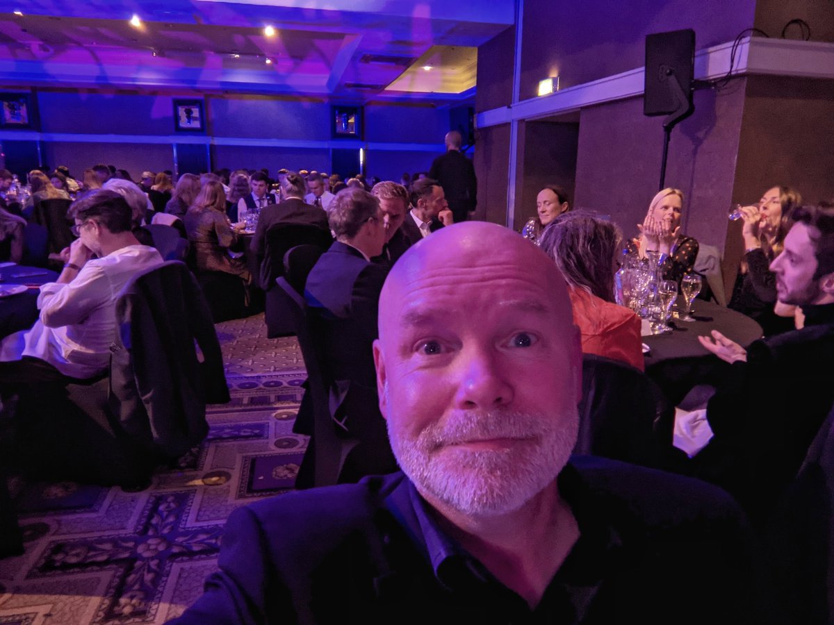 Mark Kelly tweet media