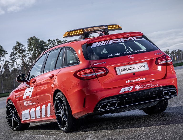 MyDriverland's tweet photo. 2021 Mercedes-AMG C 63 S Estate F1 Medical Car (S205)

#driverland #dl #mercedes #amg #medical https://t.co/Dq9fRa1hcX