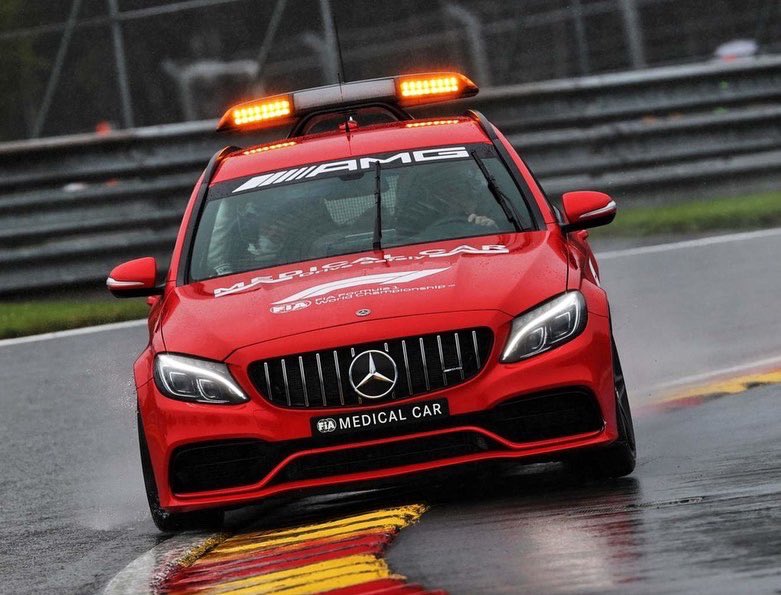MyDriverland's tweet photo. 2021 Mercedes-AMG C 63 S Estate F1 Medical Car (S205)

#driverland #dl #mercedes #amg #medical https://t.co/Dq9fRa1hcX