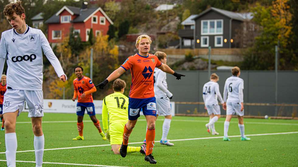 smpno's tweet photo. AaFKs juniorlag vant den nasjonale serien – klare for skandinavisk mesterskap(pluss) https://t.co/0aMkdEJLu5 https://t.co/BRVf7m7tJE