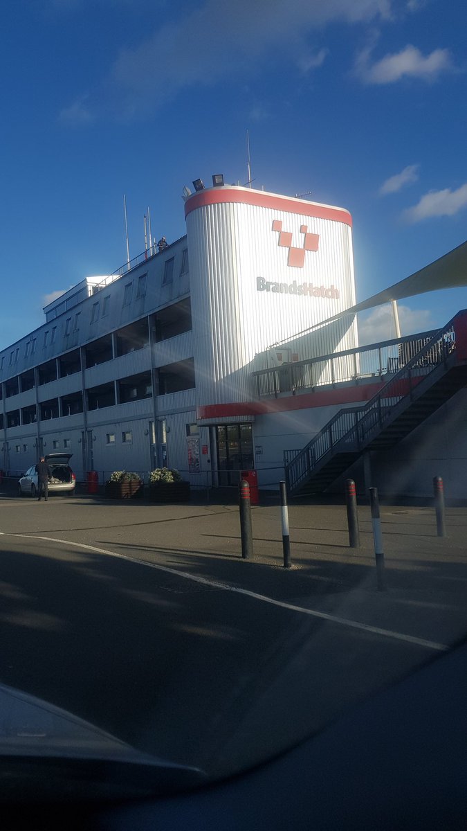DaveTuckley's tweet photo. Home for the next few days  @Brands_Hatch for @BTCC hope the sun keeps shining 🌞 with @EmpireRV https://t.co/5vHmc4543L