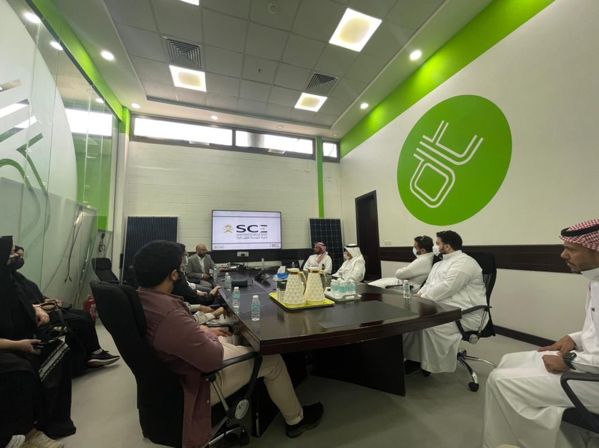 EE_chapter's tweet photo. وقد اشتملت الزيارة على تقديم عرض موجز عن الهيئة السعودية للمهندسين وأهدافها وأبرز إنجازاتها وإحصائياتها وأبرز منافع العضوية، كما تم تقديم نبذة عن شعبة الهندسة الكهربائية وأبرز إنجازاتها خلال العام الحالي والماضي. https://t.co/jlhGUMPHFA