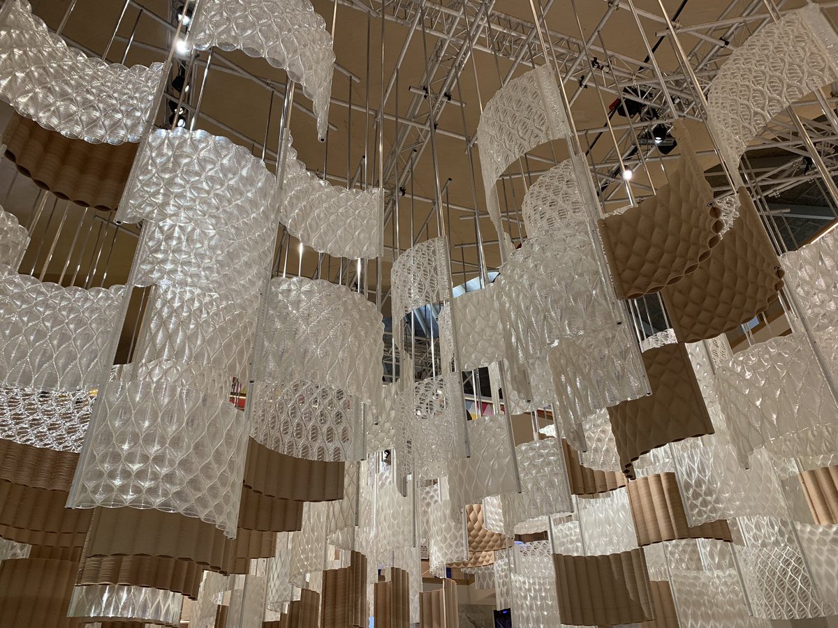 DesignStudio3DS's tweet photo. A new day for #AURORA @DesignMuseum in London, an experience to enjoy for real and for free until 14 Nov #DesignforLife @3DSCATIA @Dassault3DS @Mamou_Mani #GenerativeDesign #AssemblyDisassembly #MaterialSourcing #LifecycleAssessment https://t.co/zlg8587eIs