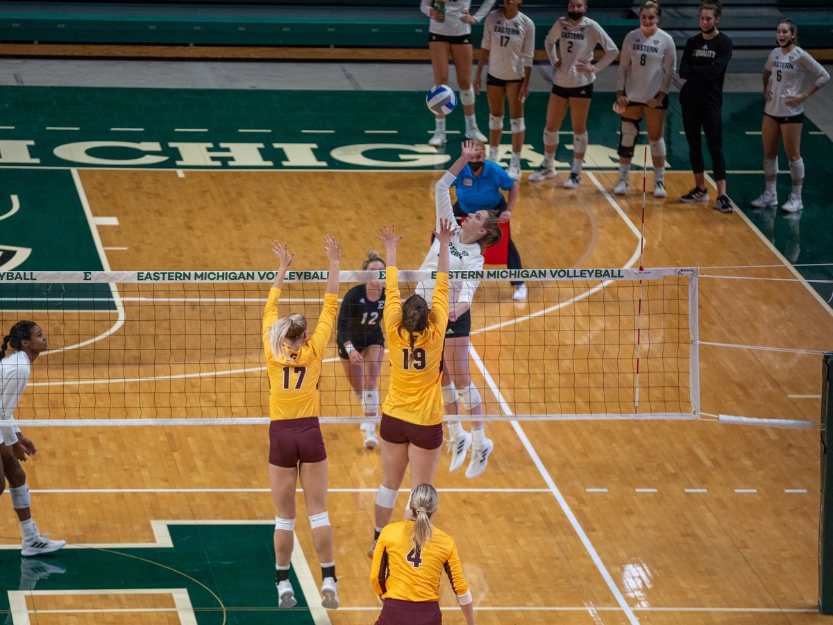 RIQSHOTIT's tweet photo. 📸’s from @EMUVolleyball last night
#RIQSHOTIT | #RIQMADEIT https://t.co/XToeIgukNz
