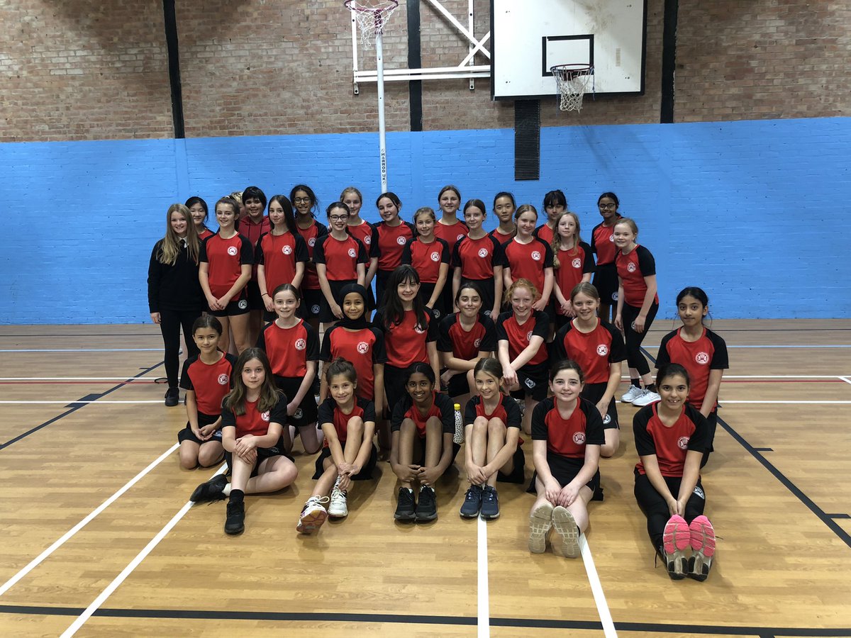 PEatCardiffHigh's tweet photo. Yr7ABCD&amp;E team tournament to end the half term! Well done to all involved. Congratulations A team who were the winners 👏🏻 https://t.co/wAFGSOkynS