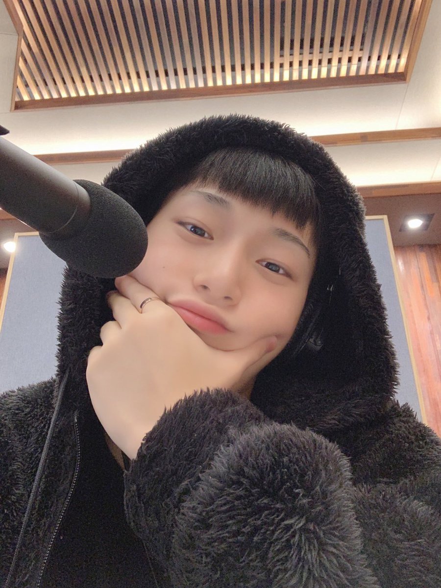 santowooya's tweet photo. У меня правда нет фотографий 

#AtinySelcaDay #ATSD https://t.co/AhXaqGeauW