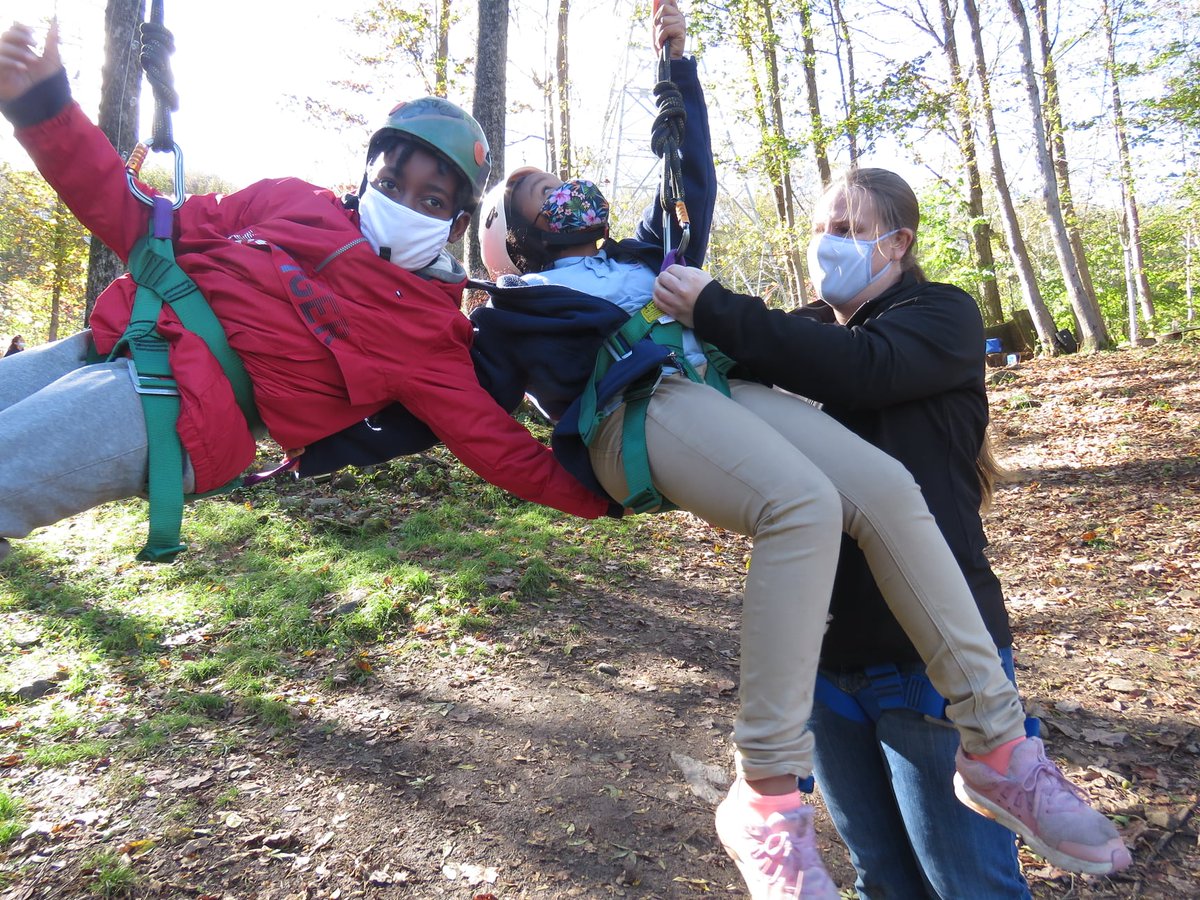 SyracuseAcademy's tweet photo. #SASCS #6thGrade Atoms never stop exploring especially when its a #FieldTrip to @OrendaSprings! #SASAtoms participated in the #ExperientailLearning challenges such as the #HighRopes &amp; #LowRopes courses. More pictures on FB!
.
@dfrankny @Ninacharters @CharterEmpire @nycharterassoc https://t.co/dUafZDQxtN