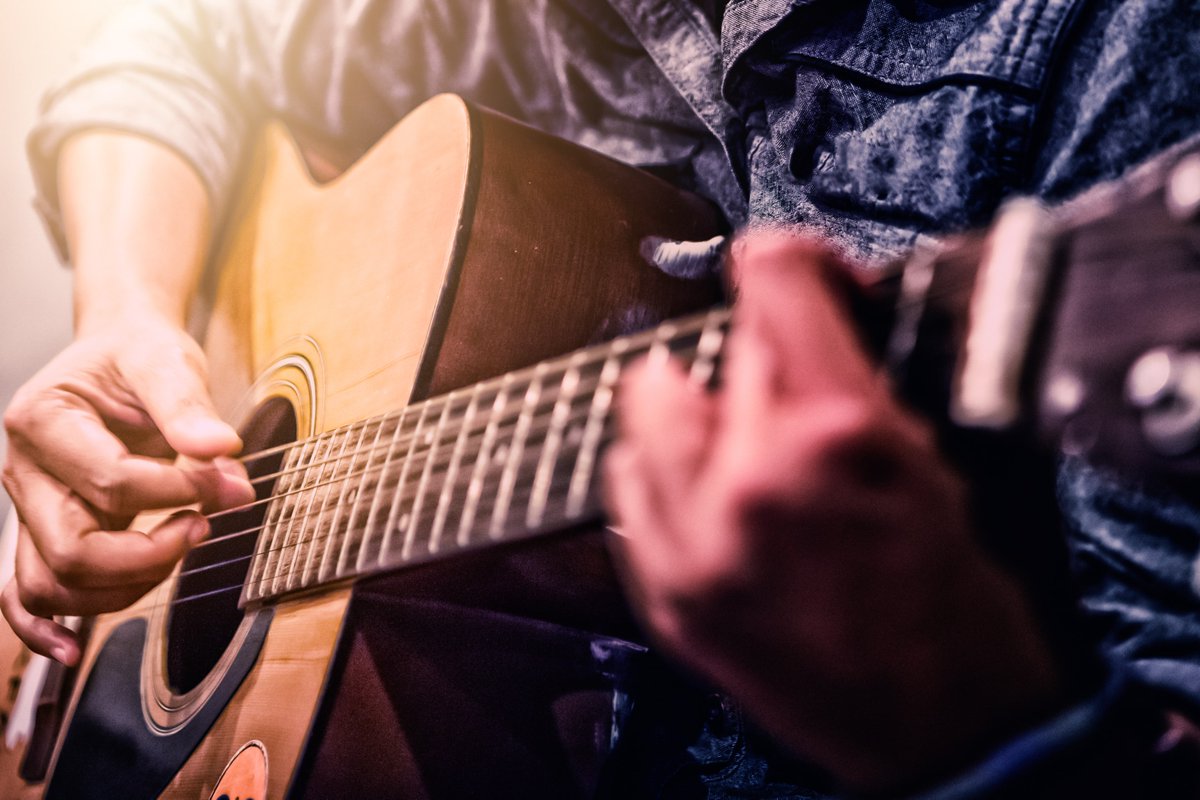 averittcenter's tweet photo. Group Guitar Class will be held on Wednesdays from 6-7:30 p.m. in the Averitt Center's Third Floor Multipurpose Room. The class is designed for every level of player. This class is limited to 10 students so enroll today by calling Tony Phillips at (912) 259-9228. https://t.co/OZ1kXpd9P6