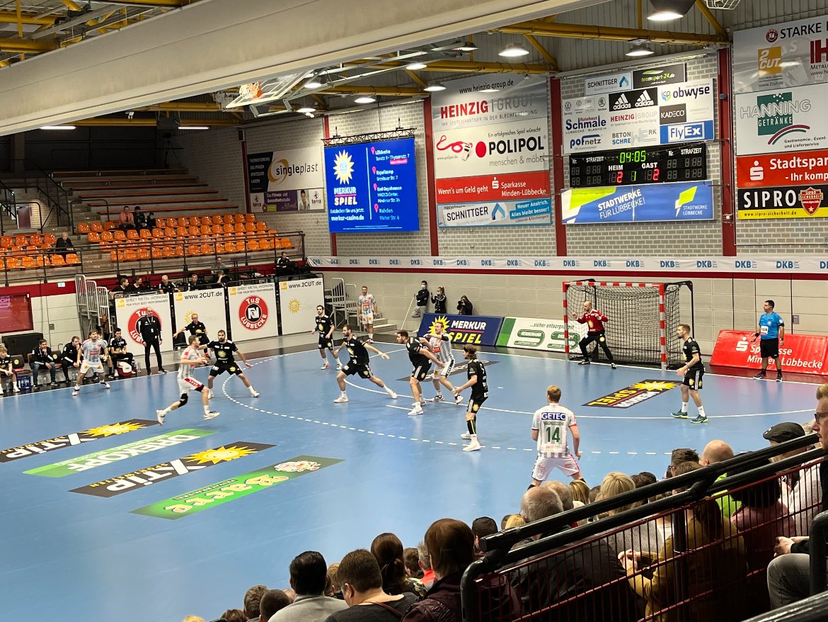 mirimehr's tweet photo. Grรผรe an @Chris199303 ๐#Handball #HandballLove #dhbpokal https://t.co/gwlTFx8Ubl