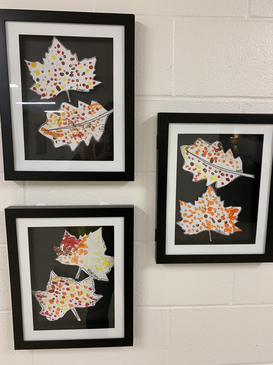 Fall Colours: extraordinary artwork from our kindergarten students in display <a href="/DesmondHDSB/">Viola Desmond Public School</a>