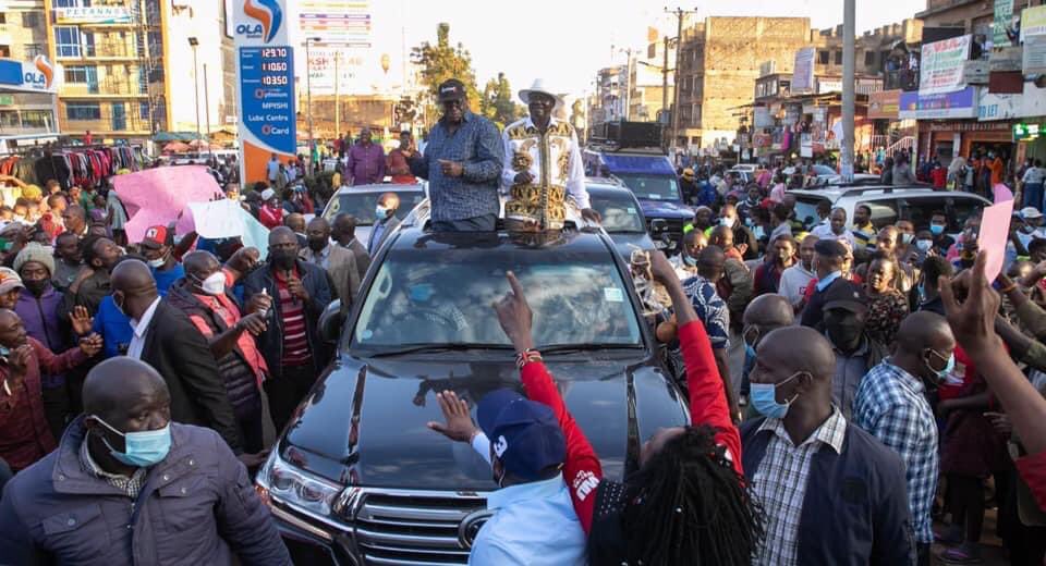 RailaOdinga's tweet photo. My promise of helping the most vulnerable citizens of our Nation still stands. 

Side by side, brick by brick, we are about to build a more responsive, inclusive and united Nation. 

Good seeing you Kiambu County. 

#Onelove #Inawezekana https://t.co/7QOokyA6Yn