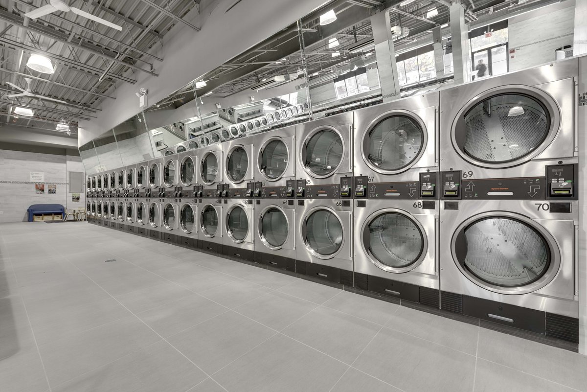 MetroLaundry247's tweet photo. Looking for industrial laundry equipment? Call Metropolitan Laundry Machinery Sales at 800-728-0001 for more info. #commerciallaundry #Laundromat #SpeedQueen #technology #laundry #laundryequipment https://t.co/eQa2oWU5RJ