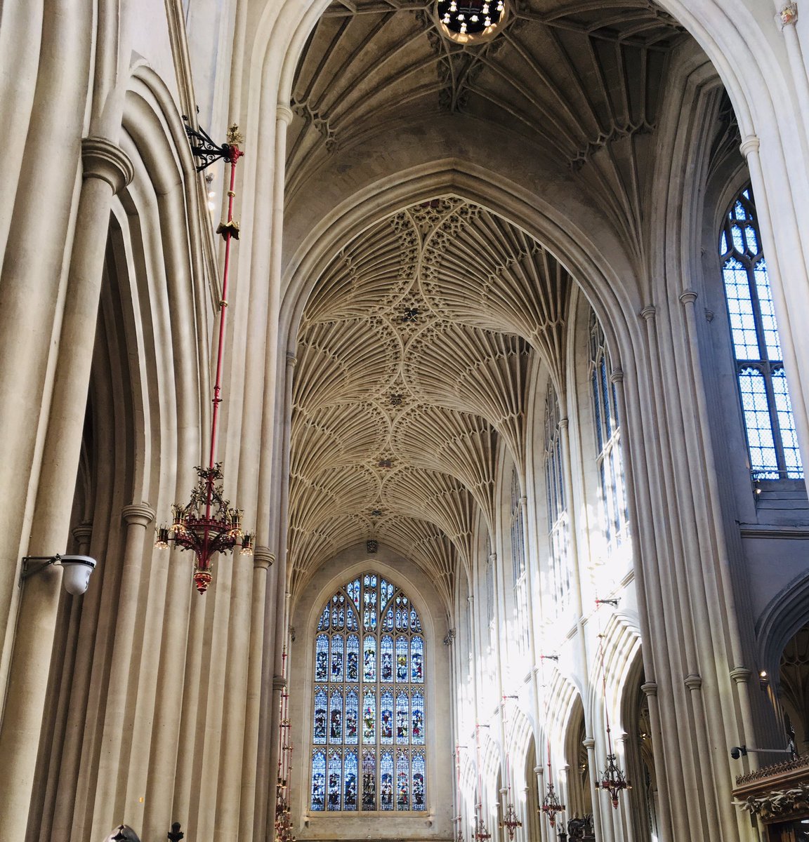 Cato_loquitur's tweet photo. I love what you’ve done with the place @BathAbbey 
#footprintproject #VisitBath https://t.co/07IBKsj9zt