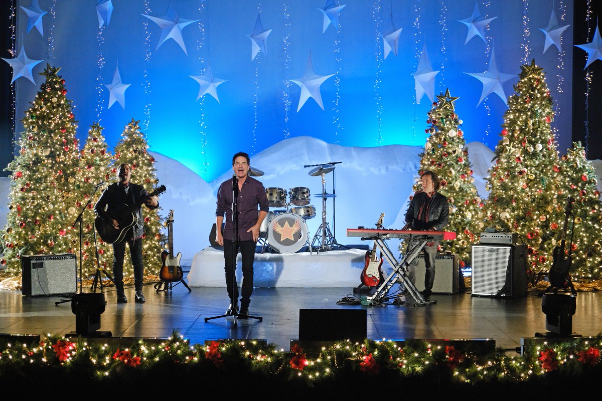 Variety's tweet photo. .@hallmarkchannel’s upcoming holiday film #ChristmasInTahoe, based on Train’s 2015 album of the same name, follows an aspiring talent booker who begins to fall back in love when she gets the help of her former partner, a now-famous guitarist. https://t.co/bx5hA09ebO https://t.co/WnV64C3KiR