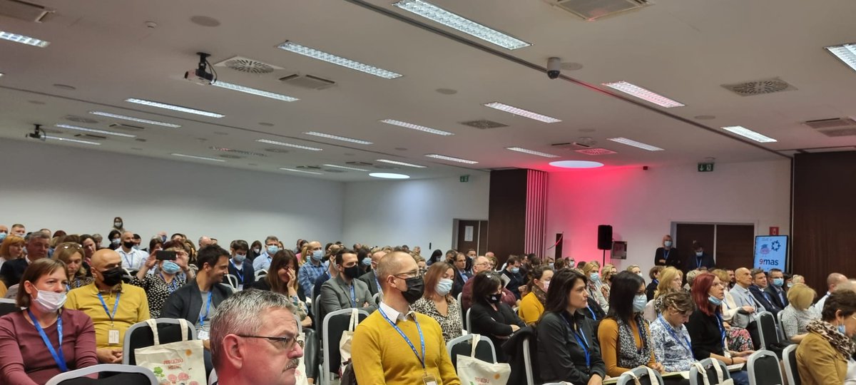 MSSOO_ASOO's tweet photo. Danas je u Svetom Martinu na Muri počeo 9. Međunarodni andragoški simpoziji, koji se održava od 20. do 22. listopada 2021. godine. 🧠

Saznajte više 👉https://t.co/kFPLxbN94B https://t.co/gJHhmVqHQE