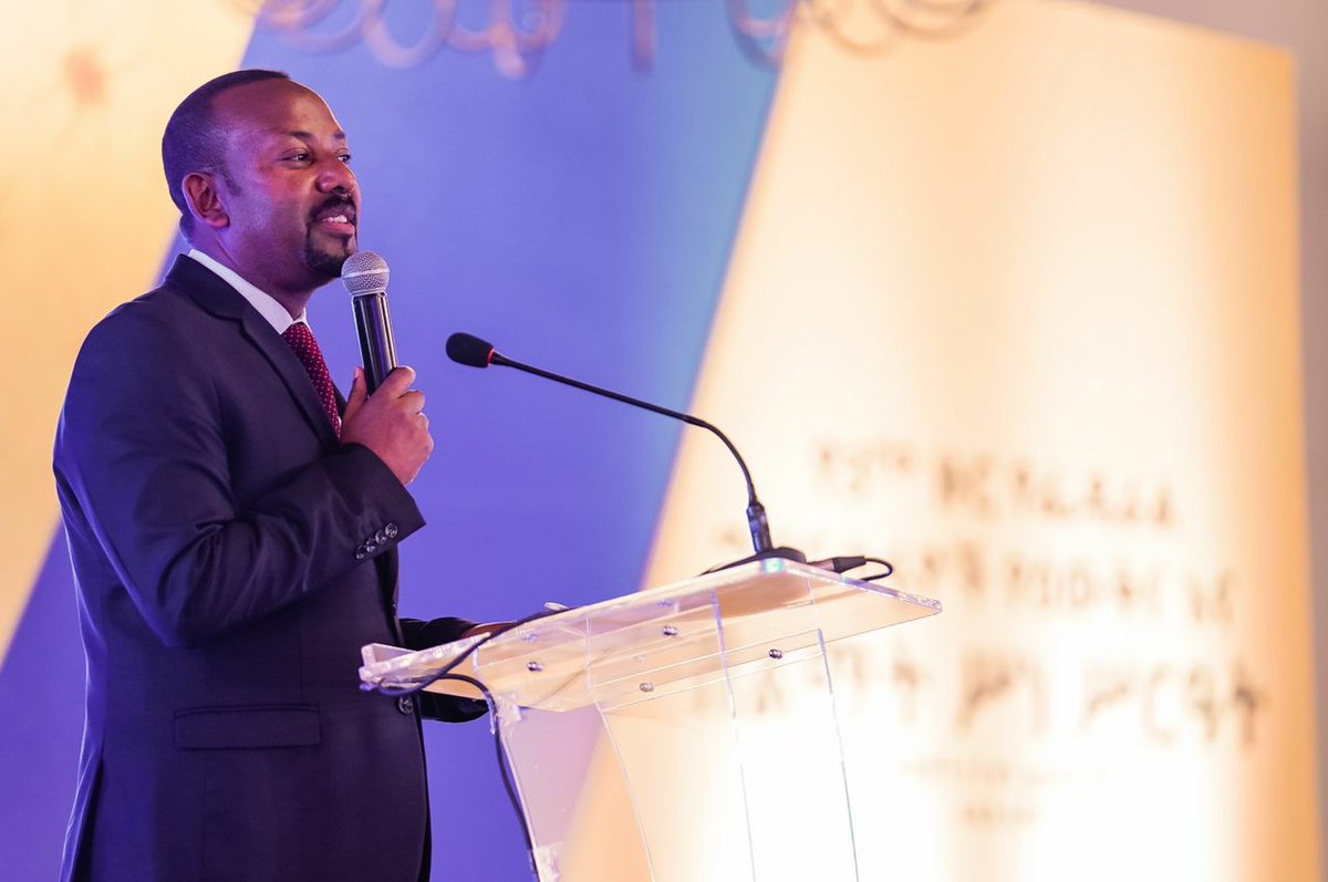 AbiyAhmedAli's tweet photo. Ethiopia thanks trustworthy and transparent taxpayers. Today, we have given especial recognition  to those who fought corruption alongside their work. I entrust you  continue in being role models who envision and prioritize our country and future generations. https://t.co/karP7FskYR
