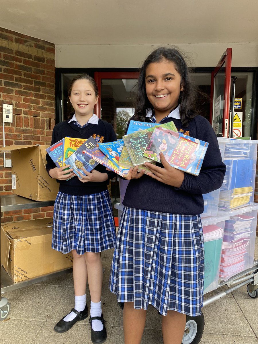 We donated hundreds of our preloved books to our neighbouring primary school, Whitehall. A sustainable act of kindness! #readingcommunity #bancroftskindness
