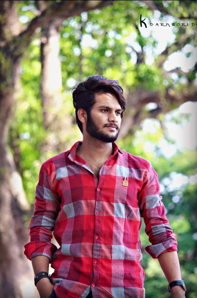 nsui's tweet photo. मध्य प्रदेश में भाजपा राज में गुंडाराज चरम पर है

मंडला NSUI के हमारे साथी अभिषेक ज्योतिषी की बजरंग दल के पूर्व नगर प्रमुख ने शवराज सरकार के संरक्षण में बेहरमी से हत्या कर दी गई, यह दर्शाता है की कानून का डर समाप्त हो गया है। अगर जल्द न्याय नहीं मिला तो NSUI सड़को पर आंदोलन करेगी https://t.co/pHeJld1KSw