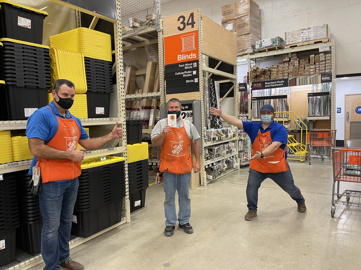 Kevin and I taking some time to recognize Chris for reaching 3 years at the Danvers East Home Depot! Thank you for all your hard work and dedication! #D71InItToWinIt <a href="/JenLevesqueTHD/">Jennifer Levesque</a> <a href="/kmg5124/">kris gomes</a> <a href="/NicoletteH17/">Nicolette Harris</a>