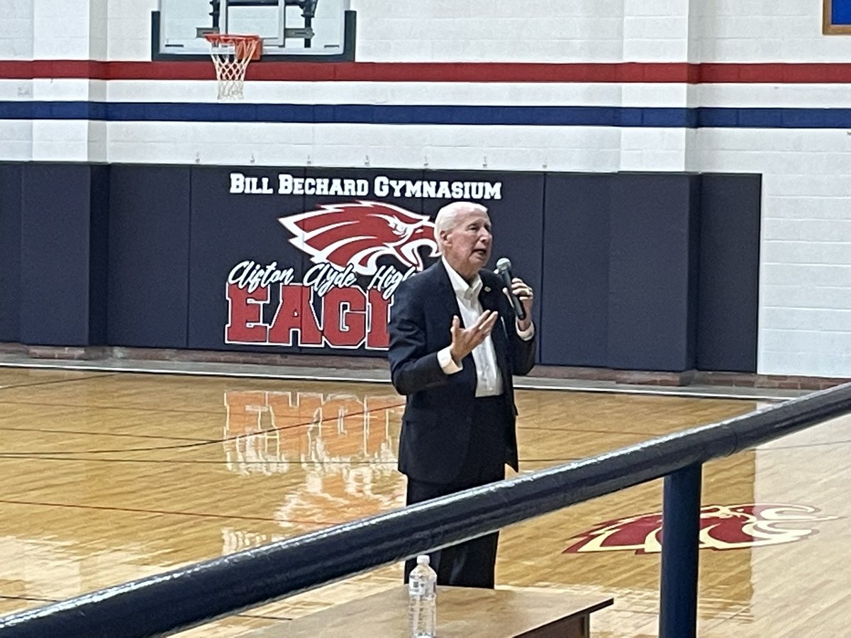 baker_kansas's tweet photo. Great morning at #CliftonClydePride high school.  Thank you to @CoachBillSnyder for speaking to our 6-12 students this morning.   What an honor. https://t.co/i23KJMEHA0