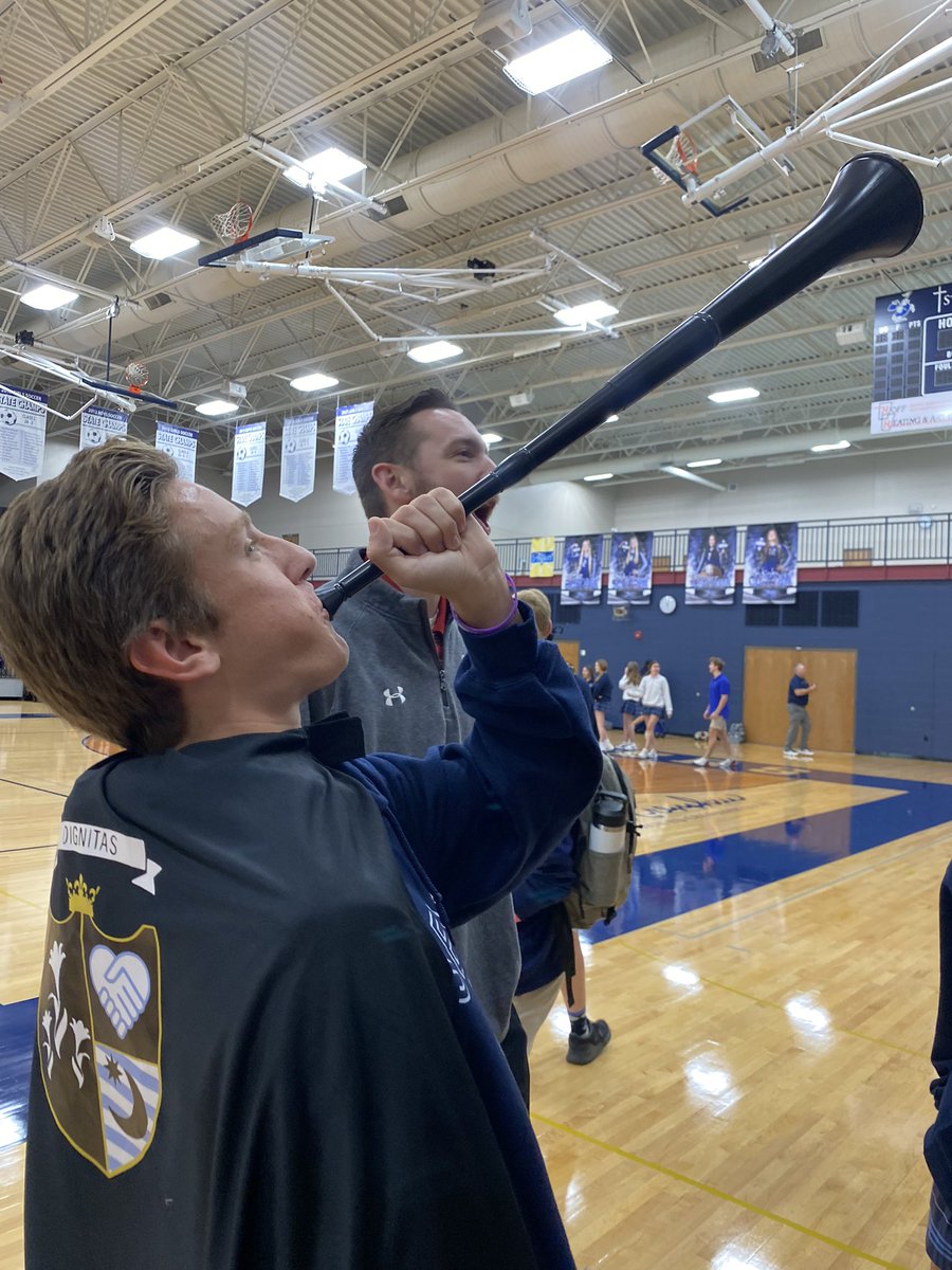 SDHSDignitas's tweet photo. First place in the attendance competition AND NOW the dodgeball tournament?! DIG IS ON A ROLL!!! Huge thanks to the Groaning fam and all of our amazing Dig students that came to support and cheer them on. We’ve been killing it this year and it’s only the beginning… #ROLLDIG 💪🏼💪🏼 https://t.co/UtBAIvGLud