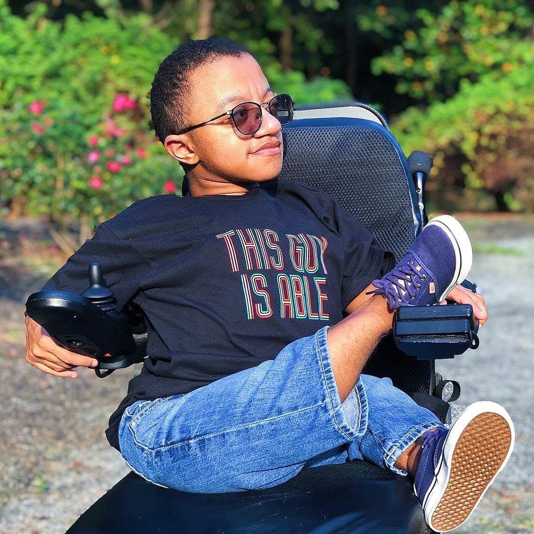 SammiHaneySassy's tweet photo. Repost from @MiniProducer
Today is his Birthday 🎂🎉 Check out some of his beats: https://t.co/iOPwvBCYBX
⠀
Shoutout to @SammiHaneySassy with her https://t.co/qOV3FoFxbl
⠀
📸 https://t.co/XeREWgumxN
⠀
#miniproducer #jaymanuel #osteogenesisimperfecta #oiawareness #dwarfism https://t.co/Z7n3gXFldh