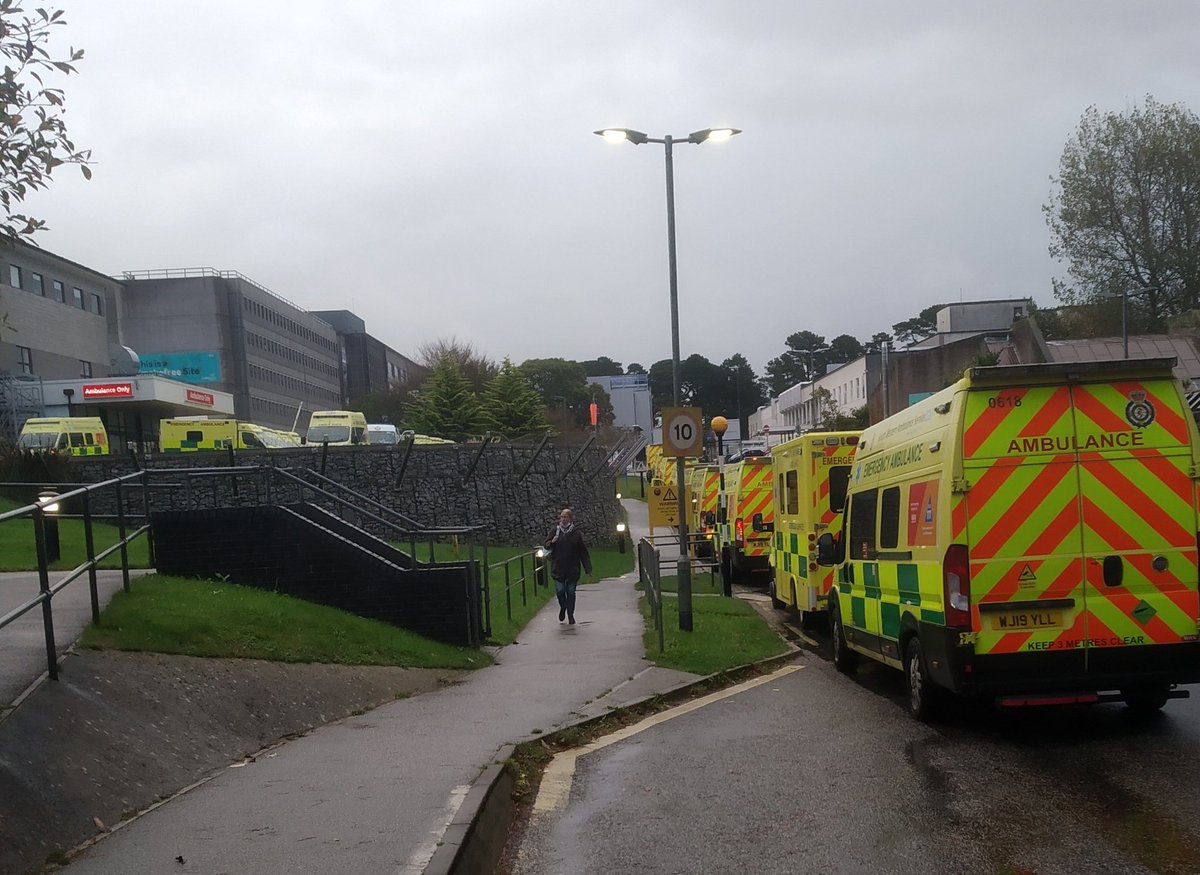 oliveraleach's tweet photo. @RCHTWeCare yesterday... ambulances as far as the eye could see https://t.co/SAg2I1RldN