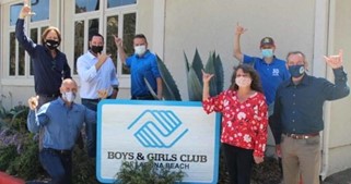 AllianceNRCA's tweet photo. Thank you, @antisroofing and @IBRoof for donating your time, labor and materials to put a new roof on the Boys and Girls Club of Laguna Beach!
https://t.co/3MH17K2ngR
#MembersMakingaDifference #Philanthropy #Roofing https://t.co/rG3oDsCRXz