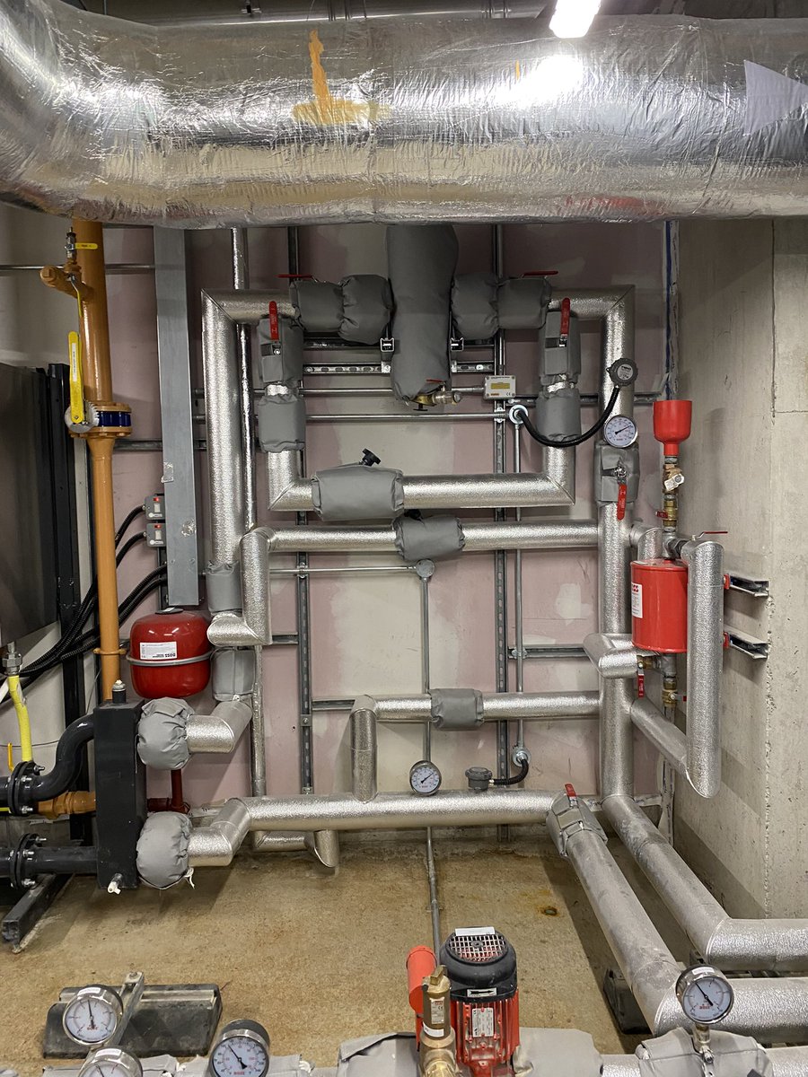 snipefgeorge's tweet image. Been in Glasgow this afternoon meeting up with Andy &amp;amp; Rab Clements’s and the lads from @HBHeatLtd in the 300 bedroom @MaldronHotel it was great to see Andy &amp;amp; Rab again after all these years since we worked together very impressive stuff guys😊