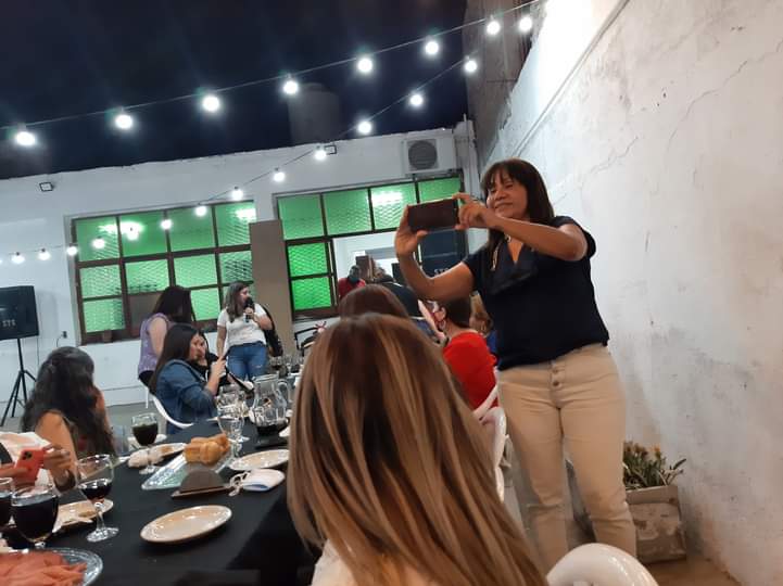 MiSolDiaz's tweet photo. Mujeres que moldean el futuro
Somos protagonistas de una transformación política Vamos en camino a un recambio generacional d la mano de increíbles mujeres liderezas q combinan la fortaleza, inteligencia, empatía y compacion
#AvanzamosJuntas
#EmpoderamientoColectivo
@PjOficialLR https://t.co/fj67slUFST