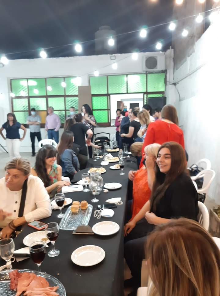 MiSolDiaz's tweet photo. Mujeres que moldean el futuro
Somos protagonistas de una transformación política Vamos en camino a un recambio generacional d la mano de increíbles mujeres liderezas q combinan la fortaleza, inteligencia, empatía y compacion
#AvanzamosJuntas
#EmpoderamientoColectivo
@PjOficialLR https://t.co/fj67slUFST