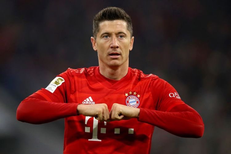 YAMALNINHOO's tweet photo. [Thread] Lewandoski est-il le meilleur 9 de la décennie ? (Oui) https://t.co/XSBP9FVrsH