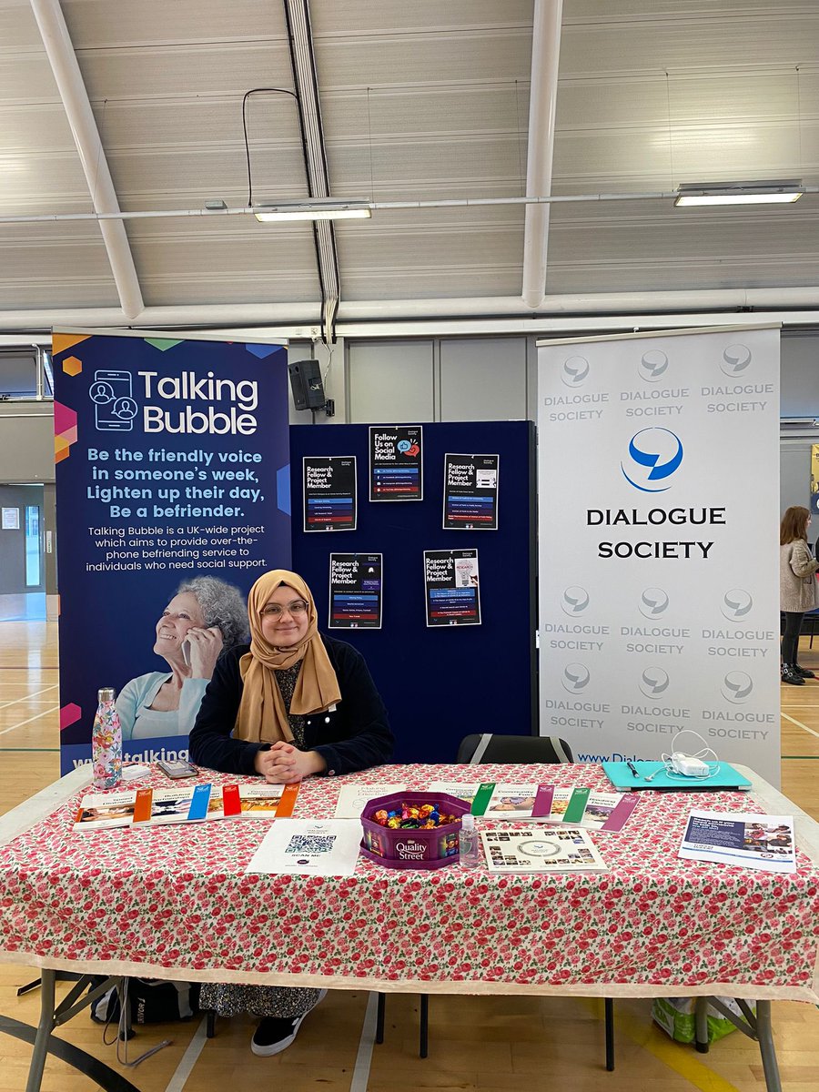 DialogueSociety's tweet photo. We had great fun @brunelvolunteers volunteer fair! Great opportunity to meet students and talk about our current projects and how they can take part! #dialogue #students #volunteering #community #peace #talkingbubble #bruneluniversity https://t.co/Boi6GoKdsE