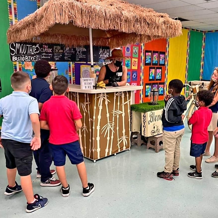 BASCCBroward's tweet photo. The aftercare students at Hunt ES had such a Fun Friday! They made smoothies by pedaling a bicycle! After pedaling, the cyclists were rewarded with a refreshing and healthy smoothie! #BASCCquality @HuntElementary @PRINCIPALAMAKER @browardschools https://t.co/ZdRH5w7IHf