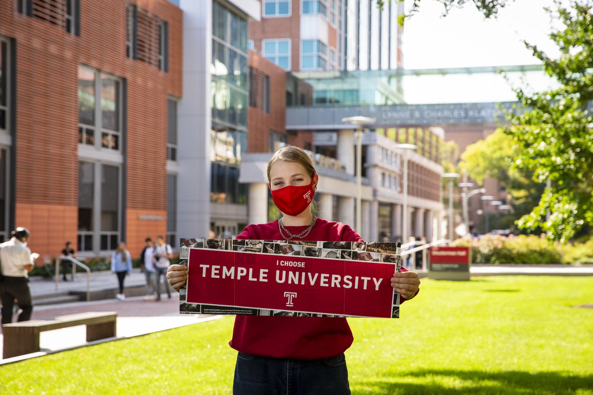 TempleUniv's tweet photo. Whether it’s leading campus tours, staffing undergraduate admissions events or connecting with students and families one-on-one, Owl Ambassadors make Temple a little brighter and better. https://t.co/ZwLla1hZOq