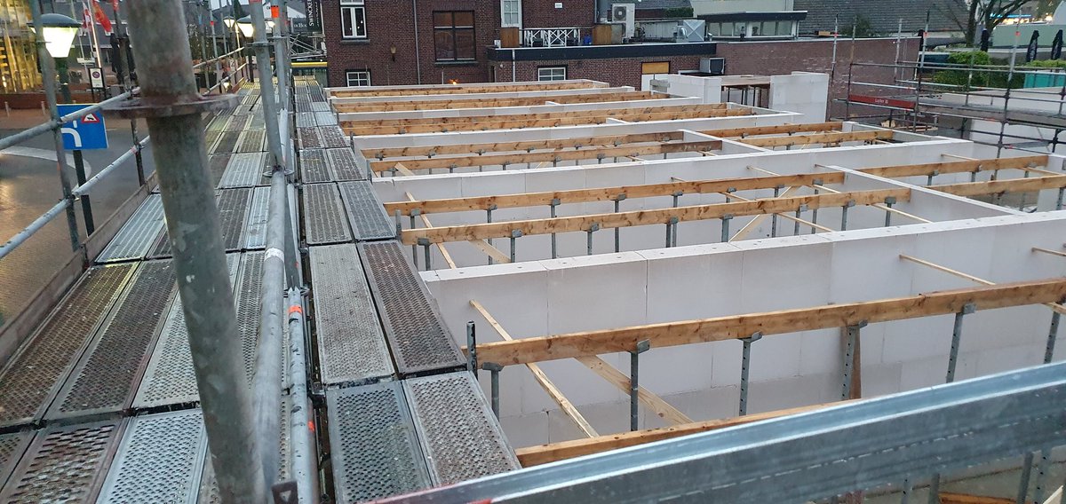 22 appartementen boxmeer komen uit de grond, er wordt gewerkt aan de 1e verdiepingsvloer