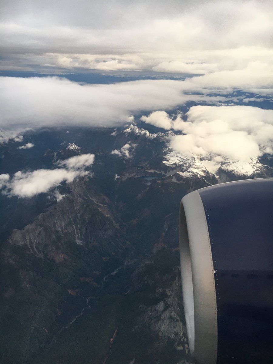 OSweetMurph's tweet photo. Off to the World Food Prize to learn from some amazing international leaders AND hangout with the coolest kids on the block #UIdahoAgEd #PSUaged  #FoodPrize21 #wfpgoals https://t.co/Khv5iBY7Eh