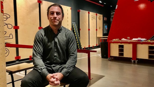 aliancesmagnet's tweet photo. ⚙️"Les aules de @EMiralletes respiren ciència" ha explicat Oriol Ballesteros, del @CosmoCaixa_CAT, amb qui l'escola manté una aliança #Magnet que els ha permès incorporar la ciència i la tecnologia connectant sabers, generant un diàleg crític i construint coneixement #Tinkering https://t.co/BH4xC2pQbw