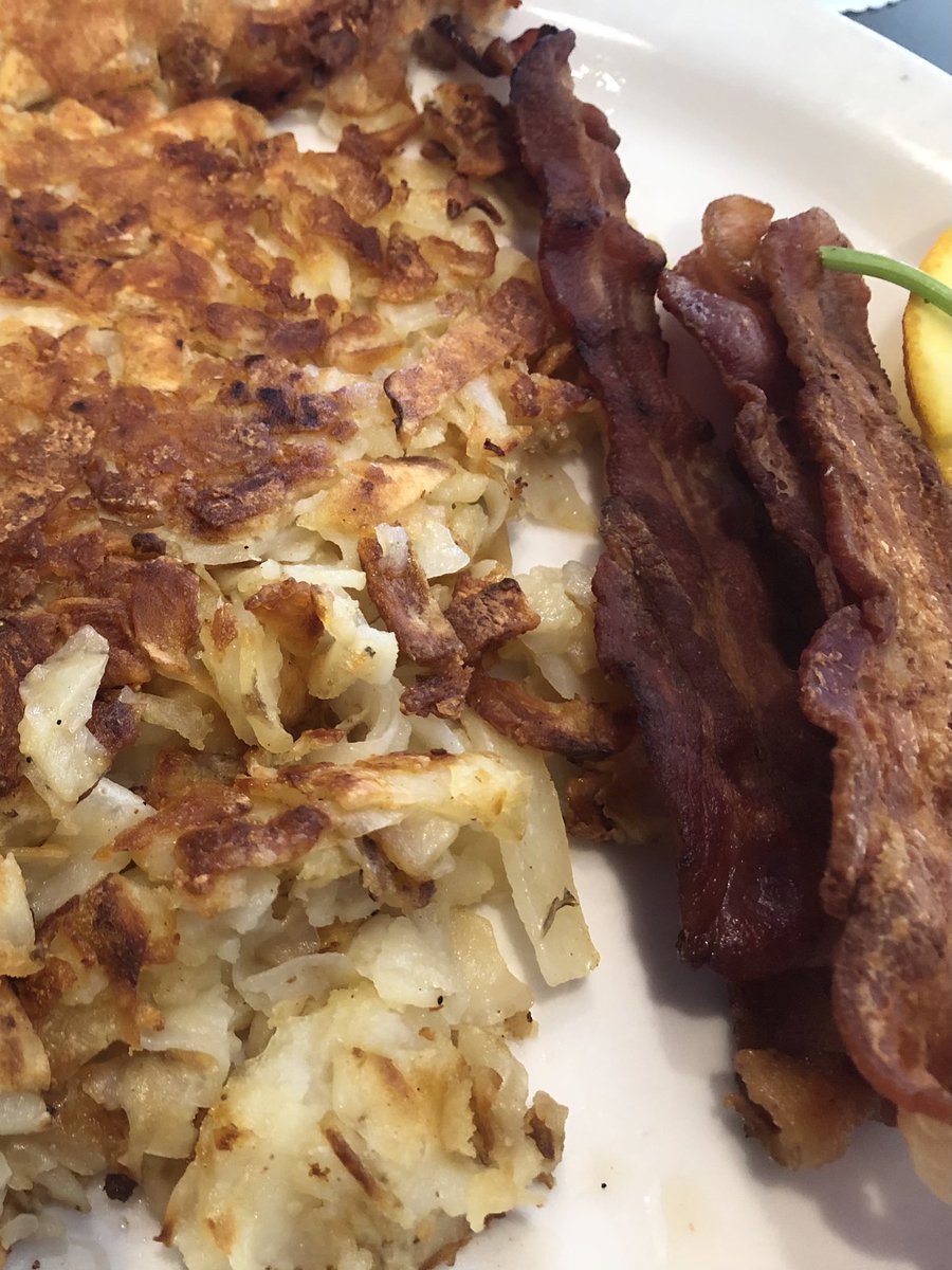 LaurasMiscMovie's tweet photo. Top-notch service (my coffee was never empty!), very good food, clean bathrooms. Recommend Flappy Jack’s in Orange. It’s in a previous Spires building, opened a decade ago. @Flappy_Jacks_ https://t.co/sAY6Kwuc4j