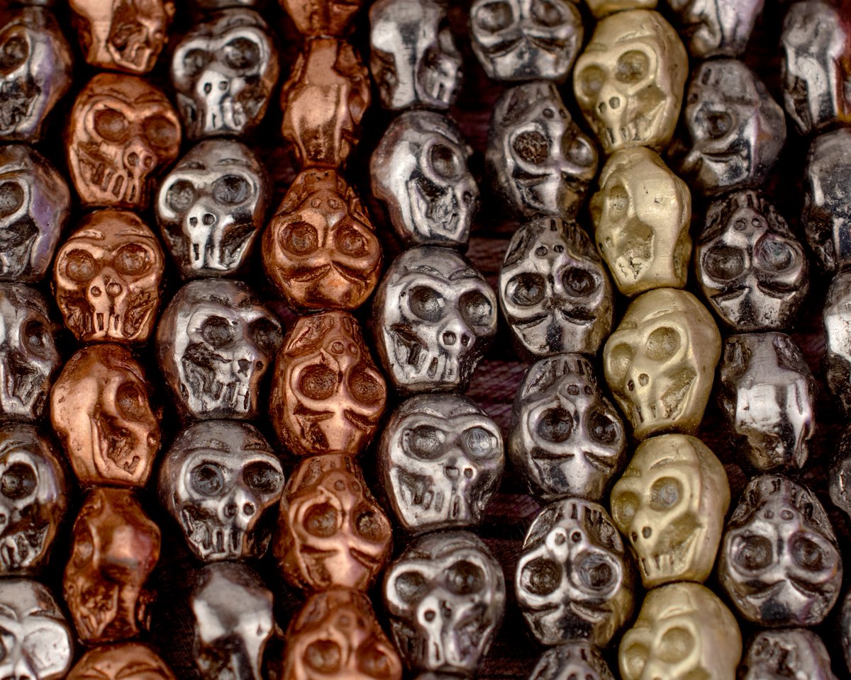 TheBeadChest's tweet photo. Just a few of our fav beads that are perfect 4 #Halloween and the #FallSeason. ๐๐โจ
Click the link below 2 see more of our #FallFavs. ๐โจ
https://t.co/xNb5gLEQa3
โจ
#TheBeadChest #HalloweenJewelry #HalloweenDecor #EtsyShop #Jewelry #Beads #JewelryDesigner #DIY #DIYCrafts #Fall https://t.co/8Cnm3wQdoS