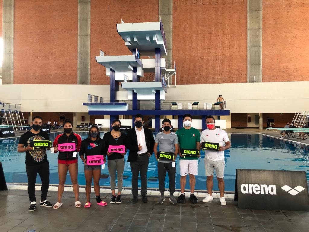 FemexNatacion's tweet photo. #FMNInforma
Lista la Selección de #Clavados que nos representará en @CaliValle2021
Gracias @ArenaSwimMX y @BJAlcaldia por su apoyo incondicional a las nuevas generaciones! https://t.co/psg1givsoT