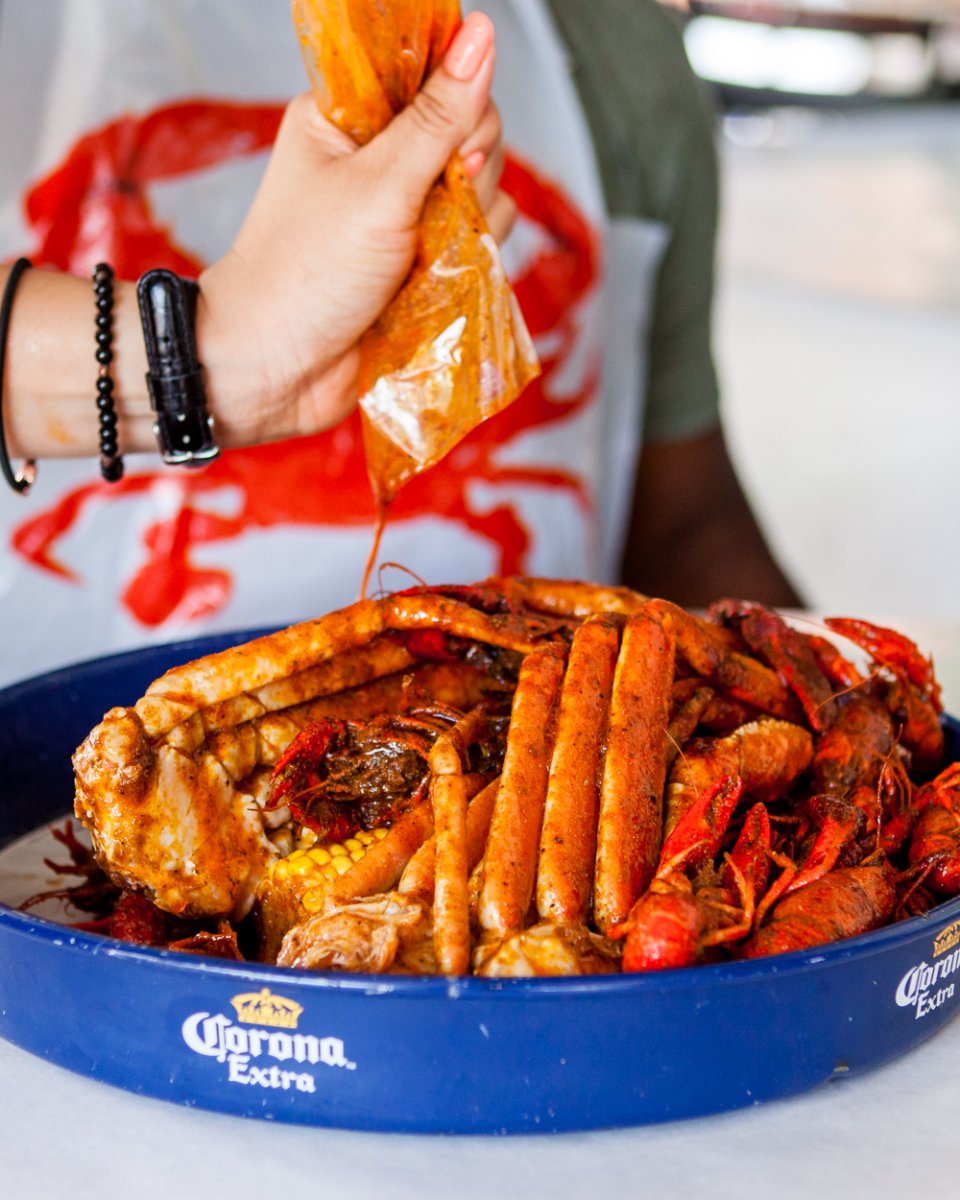 ShellShackPlano's tweet photo. If crab legs are your kind of comfort food, you've come to the right place. Get crackin' by stopping in today for a bite to eat! #BestLegsInTown https://t.co/WlAvBmt8At