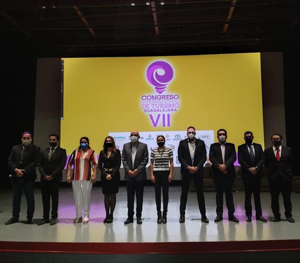 📢El gran día llegó y es hoy🤩

Estamos muy agradecidos  con el Congreso Internacional de Turismo y con los patrocinadores por permitirnos participar en este gran evento en #Guadalajara, en donde participan #líderes #expertos en #turismo.
🎙️🇲🇽🌏